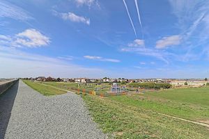 Surrounding Area- click for photo gallery
